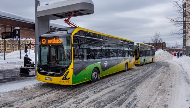 En elektrisk Nettbuss-buss til lading