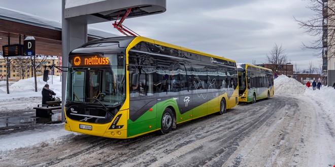 En elektrisk Nettbuss-buss til lading