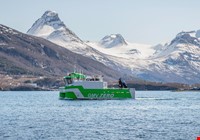 Grovfjord Mek. Verksteds batteridrevne røkterbåt ute til sjøs